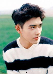 娱乐吃瓜博主陈飞宇微博